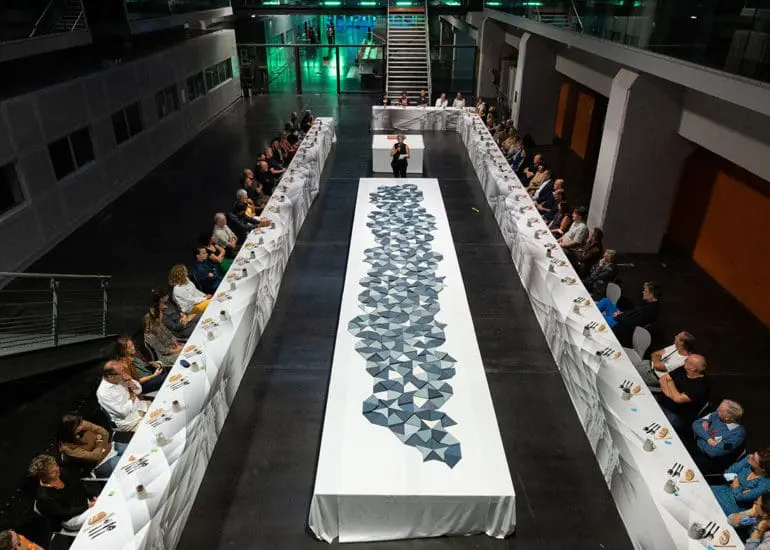 Démarrage du banquet performatif - par David Betzinger