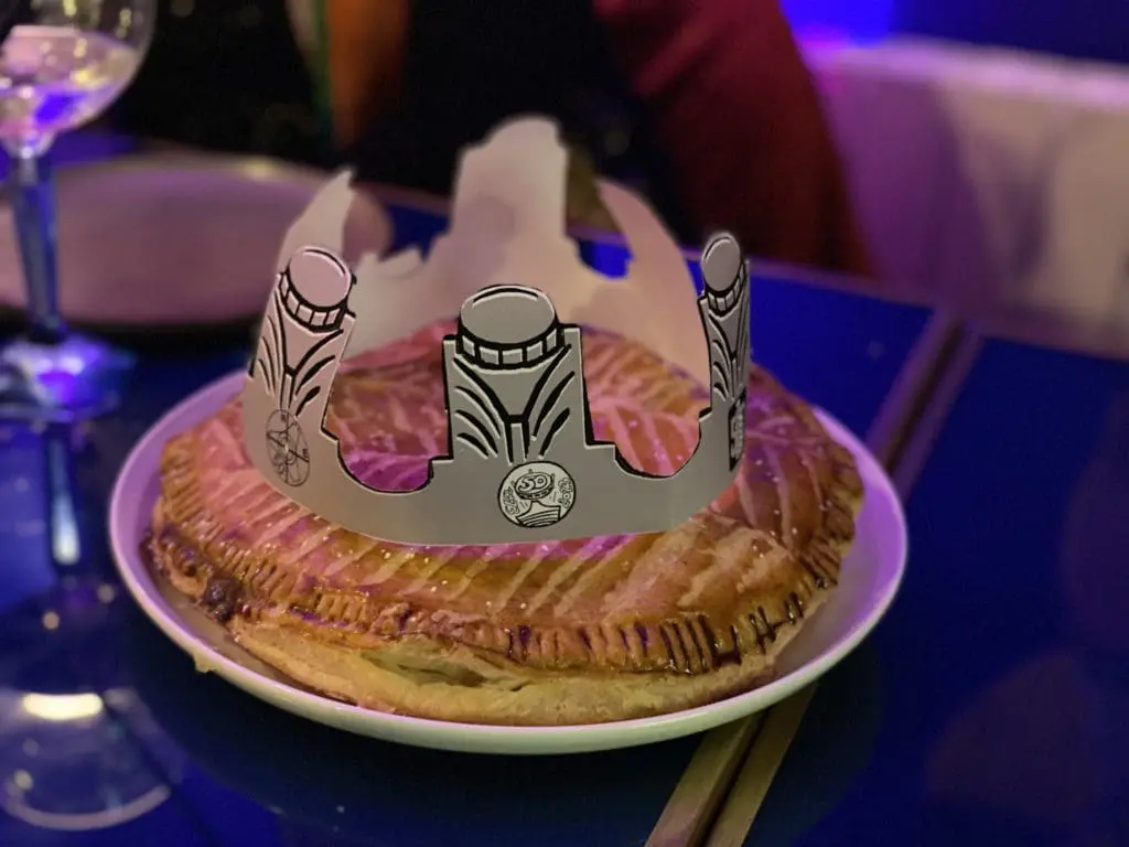 La galette et sa couronne 50 ans de la Tour de l'Europe Mulhouse