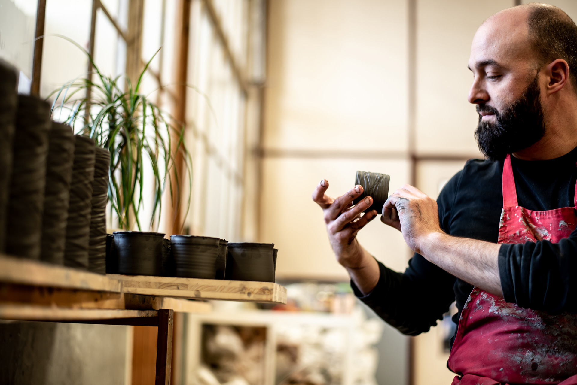 Ambiance d'atelier de poterie céramique à Motoco à Mulhouse