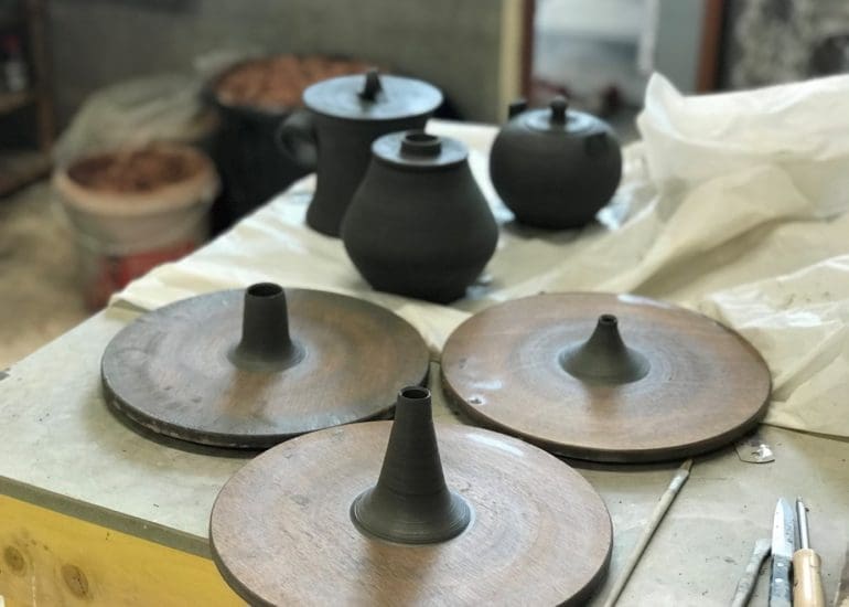 Becs de théières avant assemblage