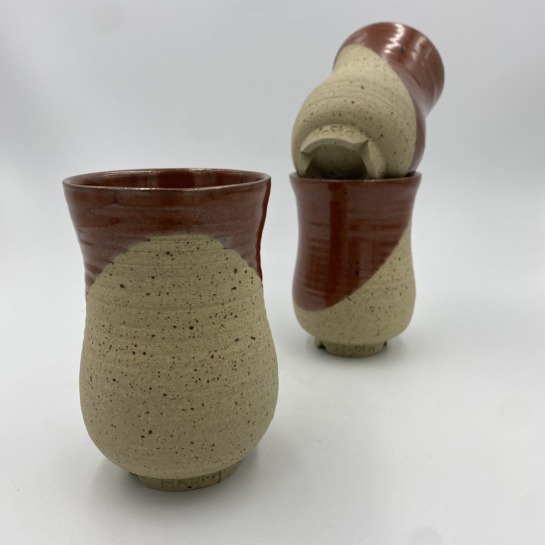 tasse l en grès fabriqué en alsace